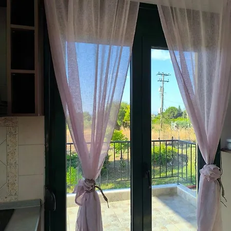 فيلة Leontsini Country Villa *