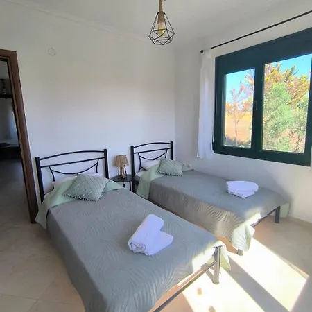 Leontsini Country Villa