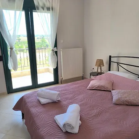 Leontsini Country Villa فيلة