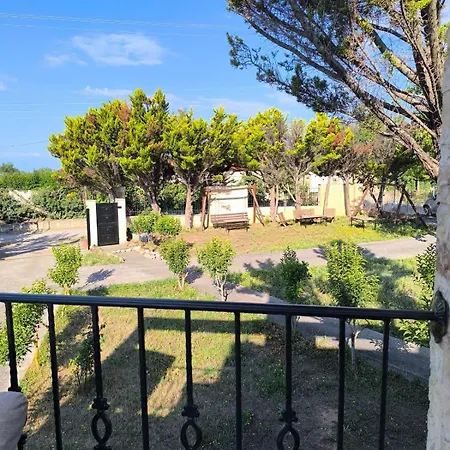 Leontsini Country Villa *