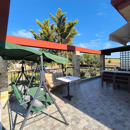 فيلة Leontsini Country Villa
