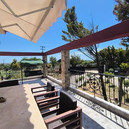 فيلة Leontsini Country Villa إبانومي
